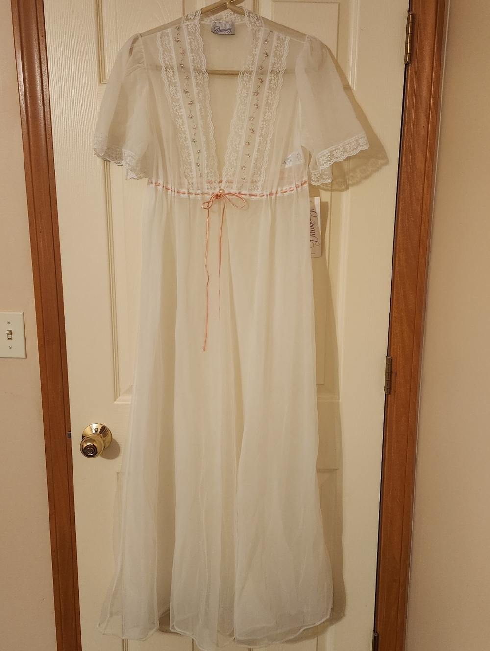 NWT Vintage Dreamaway Size M Sheer Lacy Open Front Pink Drawstring Robe Lingerie